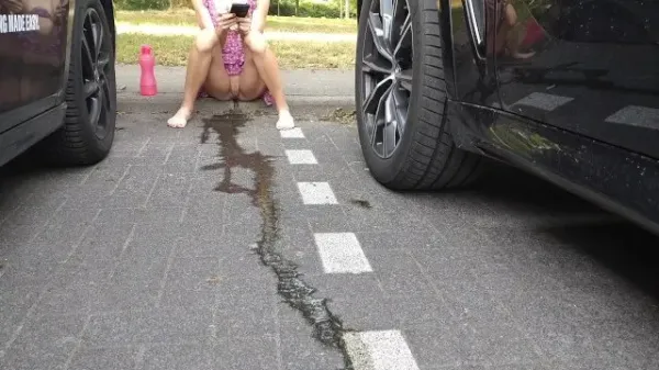 Cute College Girl Public Pee Compilation